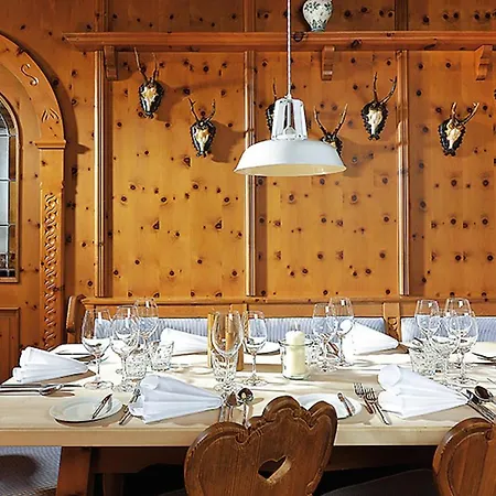 Alpenrose Hotel 3*