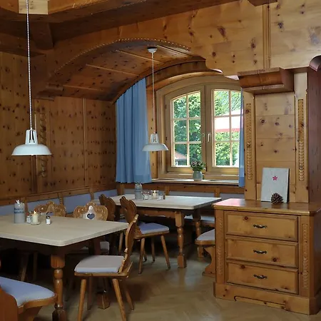 Alpenrose Hotel