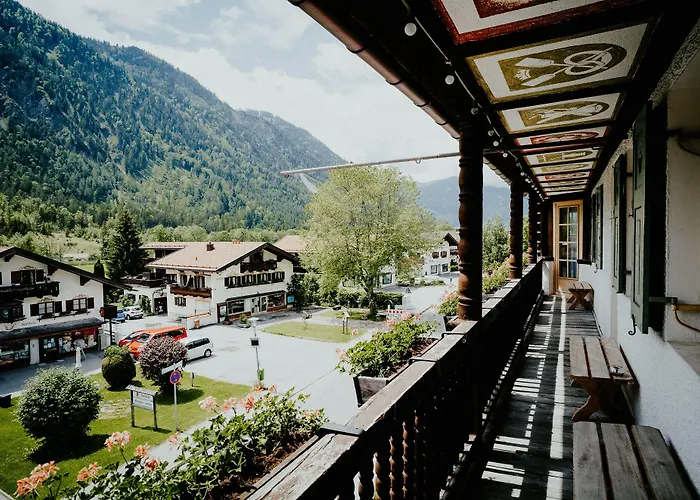 Hotel Alpenrose 3*